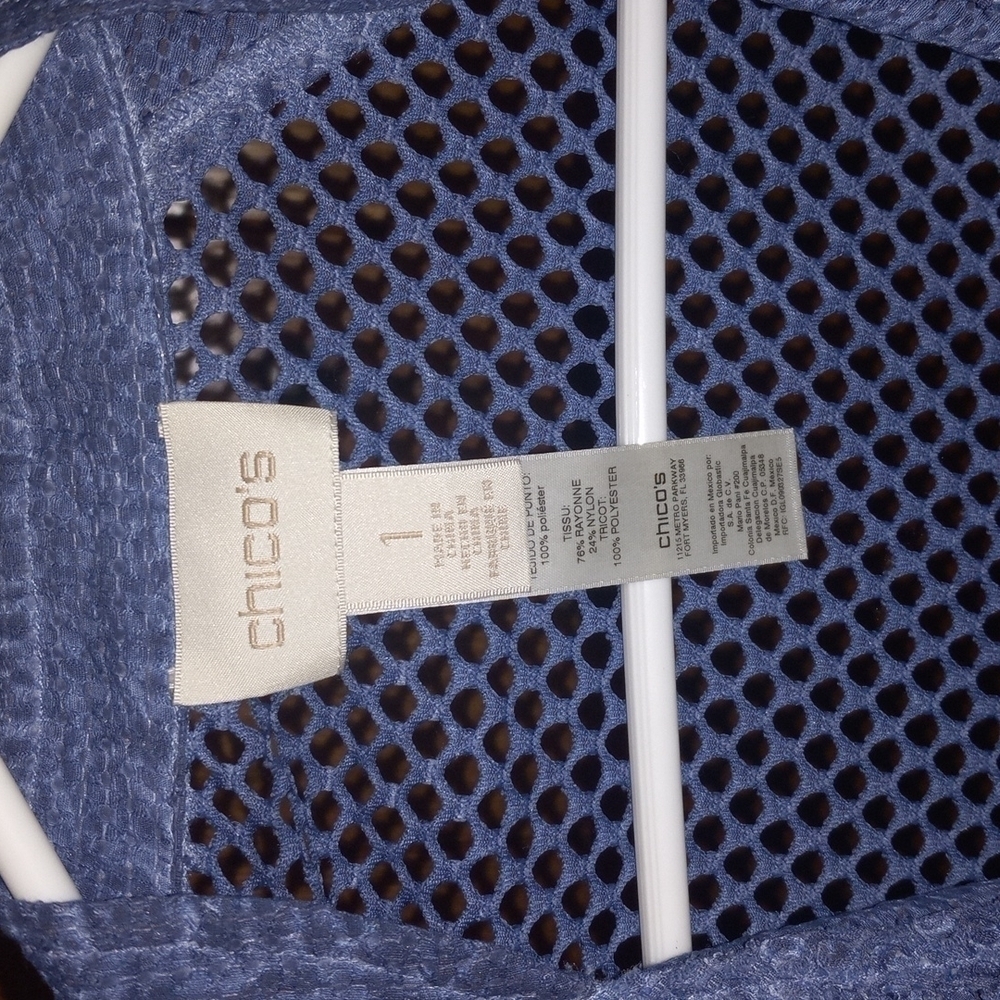 CHICO'S Size 1 - Picture 2 of 6